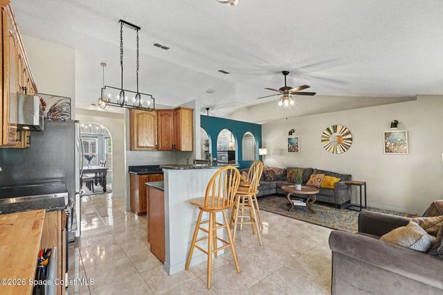 534 Davidson Street SE, Palm Bay, FL 32909