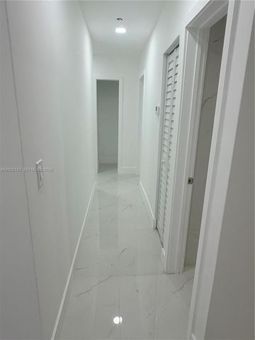 18520 NW 42nd pl, Miami Gardens, FL 33055