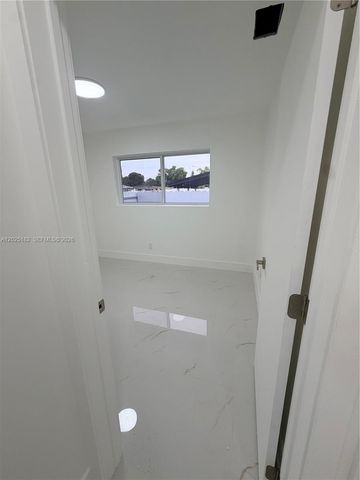 18520 NW 42nd pl, Miami Gardens, FL 33055
