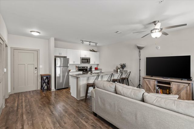 782 Riverfront Parkway 210, Chattanooga, TN 37402