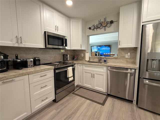 4009 Jefferson St 0, Hollywood, FL 33021