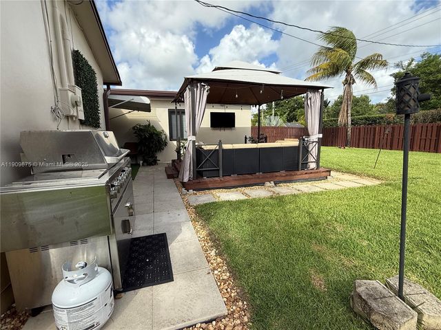 4009 Jefferson St 0, Hollywood, FL 33021