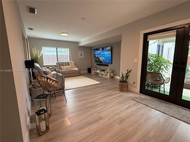 4009 Jefferson St 0, Hollywood, FL 33021