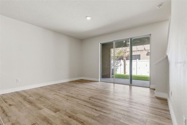 424 NEWMONT CIRCLE, Ruskin, FL 33570