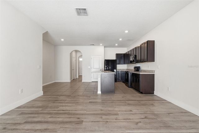 424 NEWMONT CIRCLE, Ruskin, FL 33570