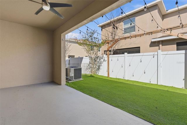 424 NEWMONT CIRCLE, Ruskin, FL 33570