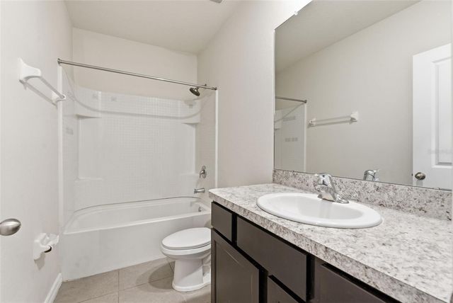 424 NEWMONT CIRCLE, Ruskin, FL 33570