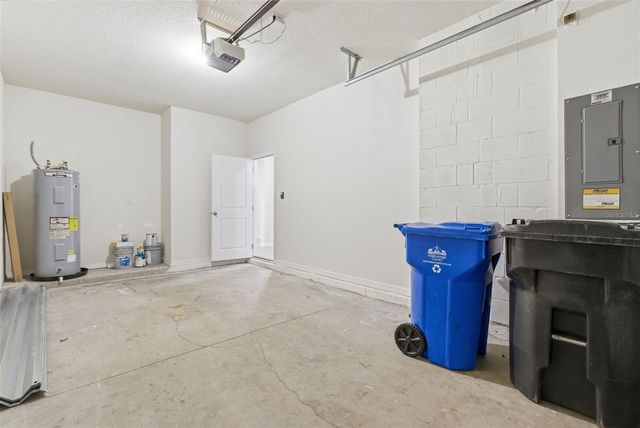 424 NEWMONT CIRCLE, Ruskin, FL 33570