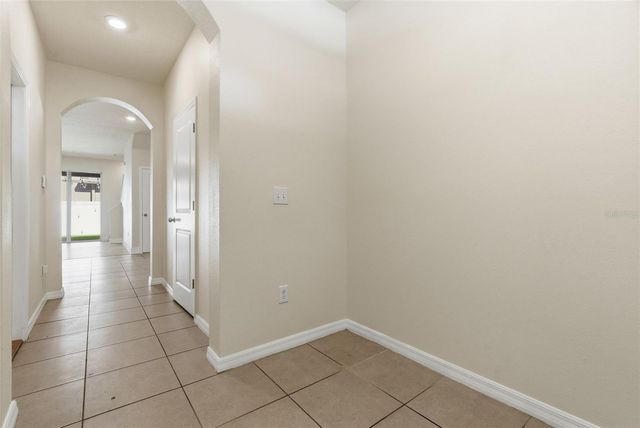 424 NEWMONT CIRCLE, Ruskin, FL 33570