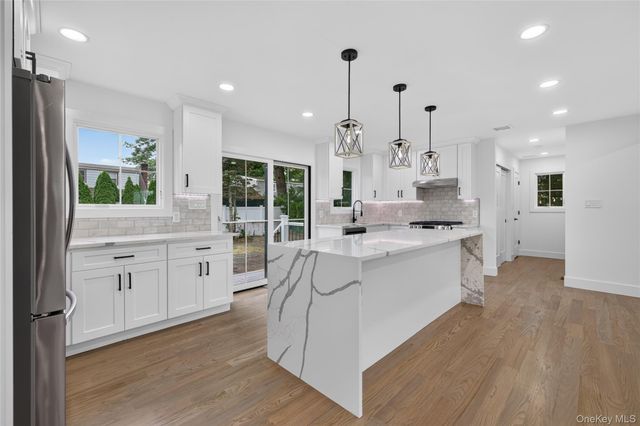 238 N Oak Street, Massapequa, NY 11758