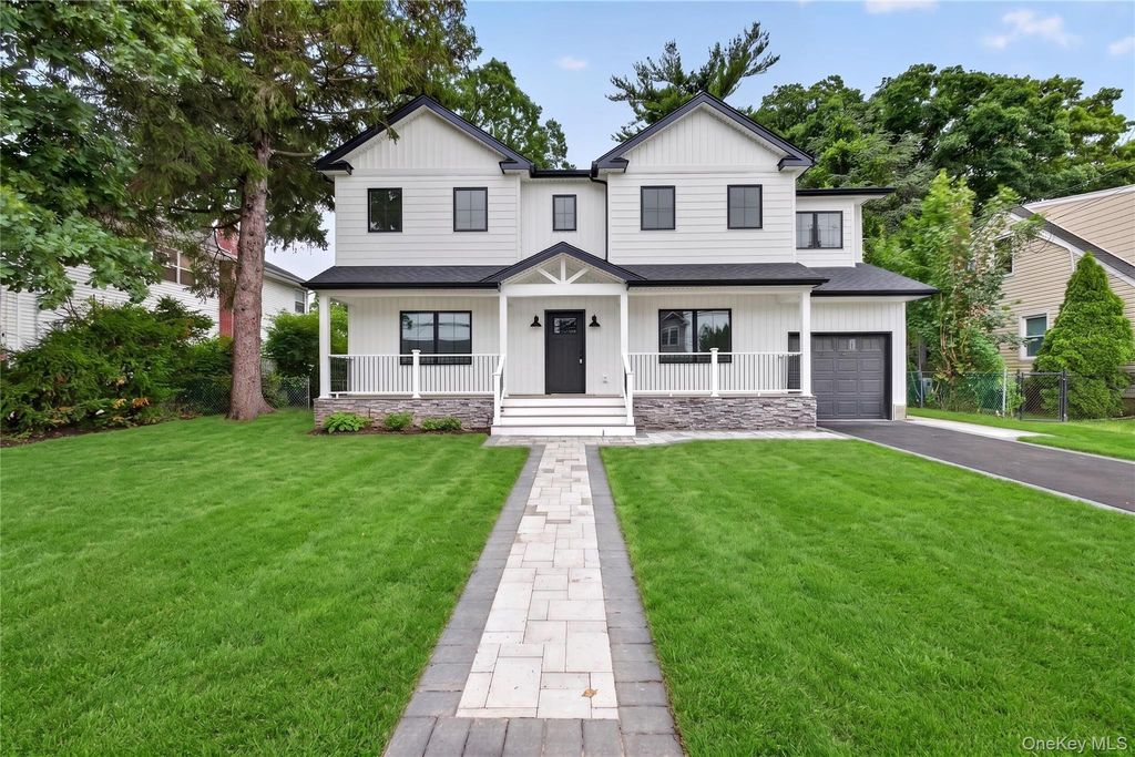 238 N Oak Street, Massapequa, NY 11758 — photo 2