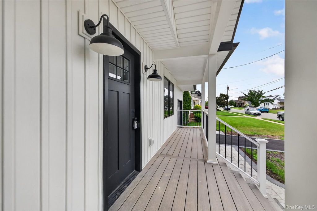 238 N Oak Street, Massapequa, NY 11758 — photo 3