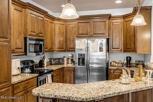 74 Tantallon Drive, Ocean Springs, MS 39564