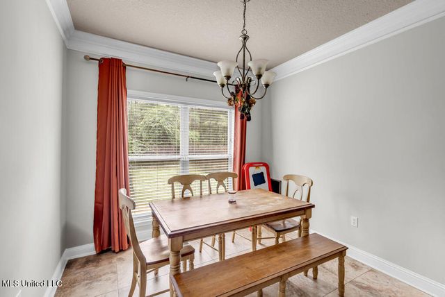 74 Tantallon Drive, Ocean Springs, MS 39564