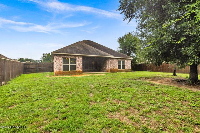 74 Tantallon Drive, Ocean Springs, MS 39564