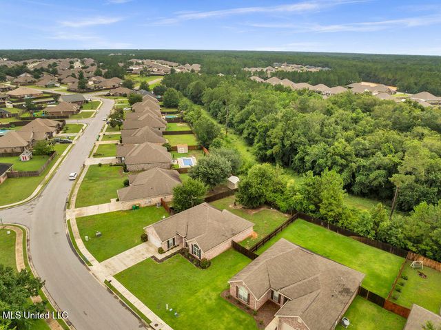 74 Tantallon Drive, Ocean Springs, MS 39564