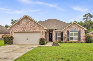 74 Tantallon Drive, Ocean Springs, MS 39564