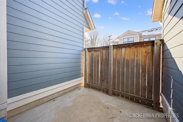 455 La Grave Avenue, Grand Rapids, MI 49503