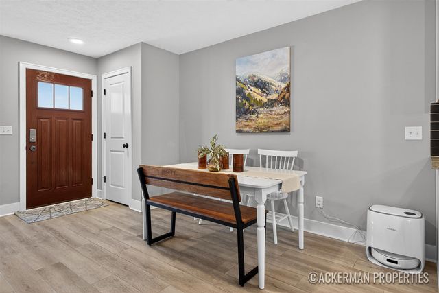 455 La Grave Avenue, Grand Rapids, MI 49503