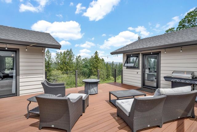 14105 N Lodestar Dr, Grass Valley, CA 95949