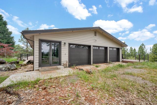 14105 N Lodestar Dr, Grass Valley, CA 95949