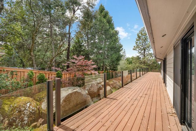 14105 N Lodestar Dr, Grass Valley, CA 95949