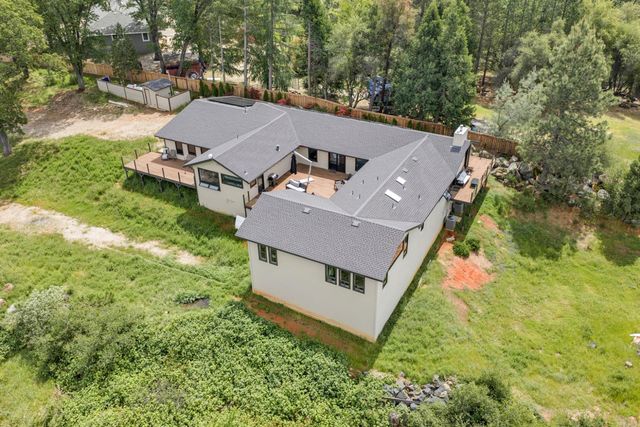 14105 N Lodestar Dr, Grass Valley, CA 95949
