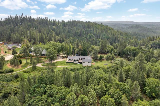 14105 N Lodestar Dr, Grass Valley, CA 95949