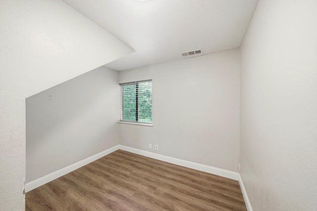 14105 N Lodestar Dr, Grass Valley, CA 95949