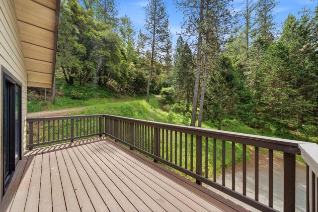 14105 N Lodestar Dr, Grass Valley, CA 95949