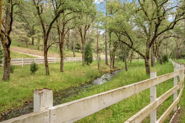 14105 N Lodestar Dr, Grass Valley, CA 95949