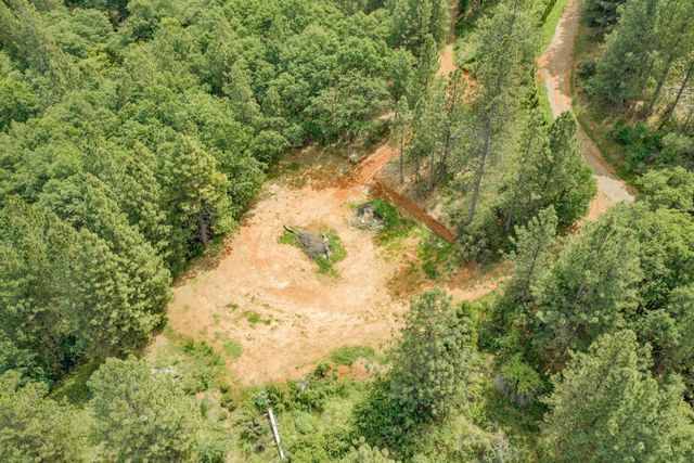 14105 N Lodestar Dr, Grass Valley, CA 95949