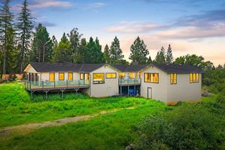 14105 N Lodestar Dr, Grass Valley, CA 95949