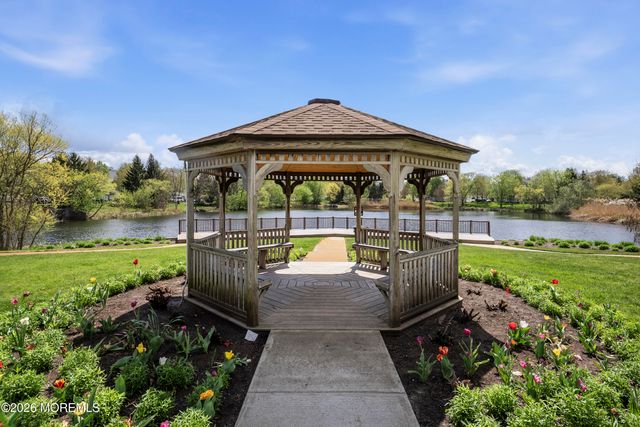 98 Watson Court, Howell, NJ 07731