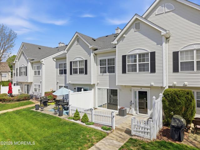 98 Watson Court, Howell, NJ 07731