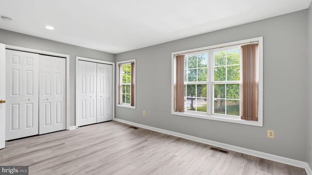 526 HIGHLAND TOWNE LN, Warrenton, VA 20186