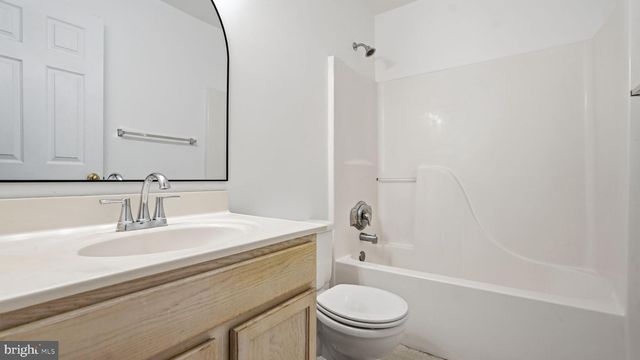 526 HIGHLAND TOWNE LN, Warrenton, VA 20186