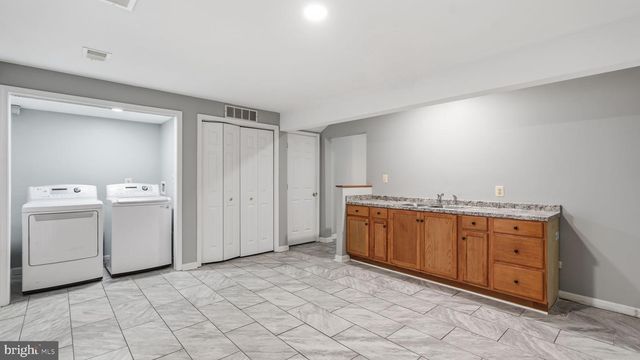 526 HIGHLAND TOWNE LN, Warrenton, VA 20186