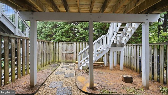 526 HIGHLAND TOWNE LN, Warrenton, VA 20186