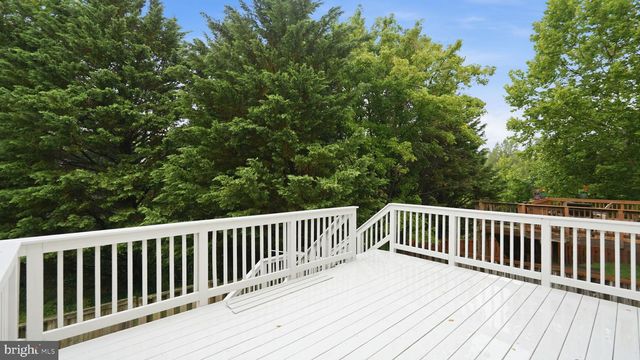 526 HIGHLAND TOWNE LN, Warrenton, VA 20186