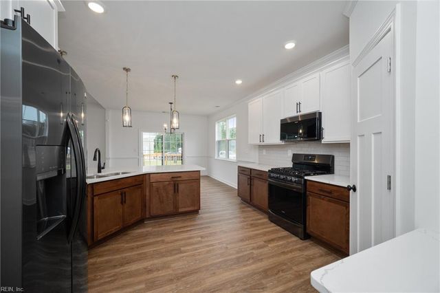 2223 Captiva LN, Chesapeake, VA 23321