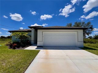 2706 56th ST W, Lehigh Acres, FL 33971