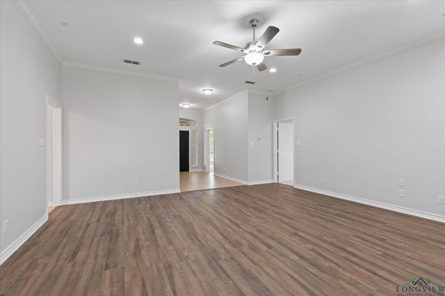 3515 Longmorn Ln, Longview, TX 75604