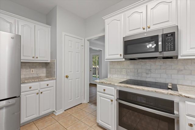 3515 Longmorn Ln, Longview, TX 75604