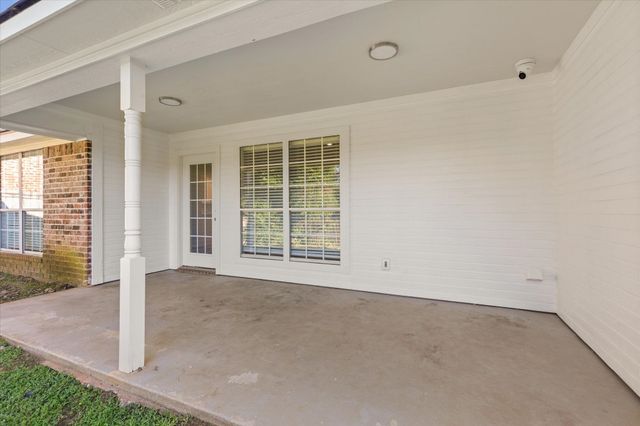 3515 Longmorn Ln, Longview, TX 75604