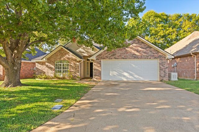 3515 Longmorn Ln, Longview, TX 75604