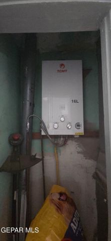 187 N Awbery Street 1,2,3,4,5, El Paso, TX 79905