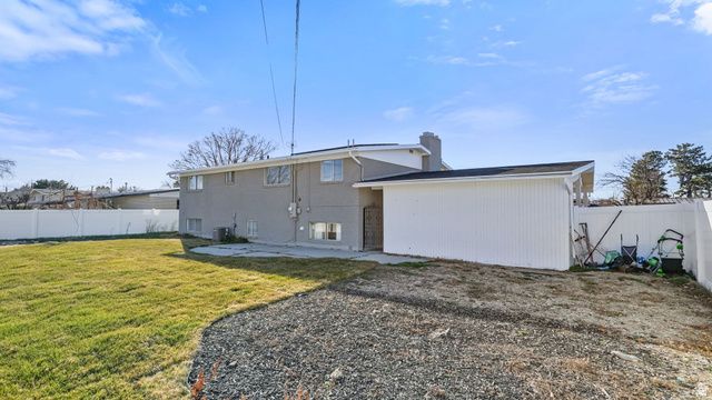 169 S WOODLAND DR, Orem, UT 84097