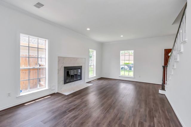 12818 Chamberlain Drive, Houston, TX 77077