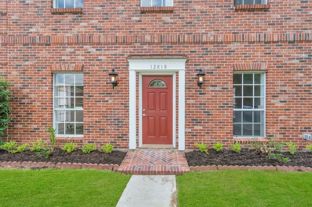 12818 Chamberlain Drive, Houston, TX 77077
